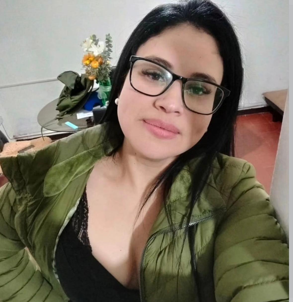 Arianne, masaje linfático brasileño, piernas ligeras y bienestar en Sevilla